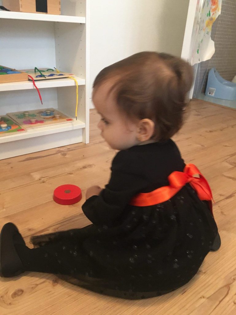 Disfraces caseros de Halloween para bebé - Disfraz de brujita